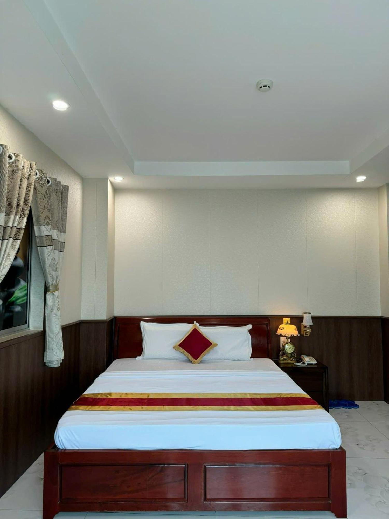 Thanh Dat Hotel Bac Lieu Exterior photo